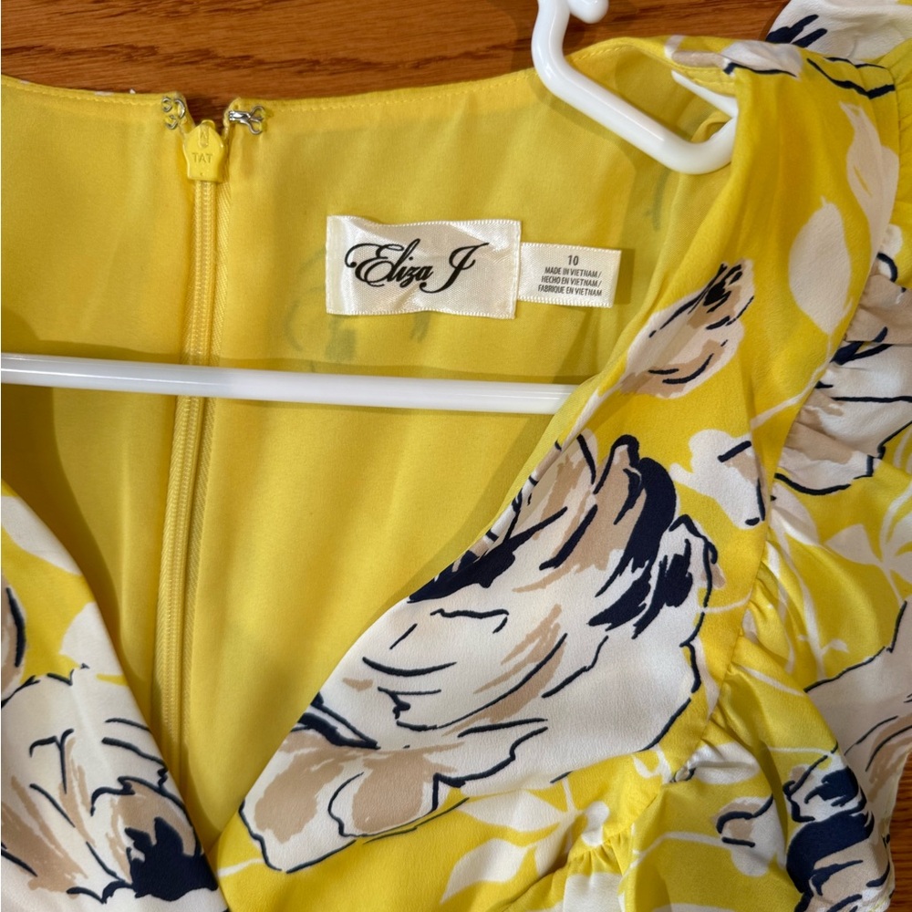 Yellow Floral Ruffle Dress - Picture 3 of 5